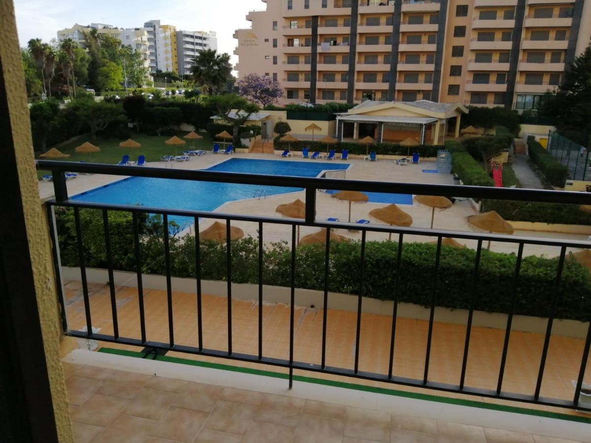 Club Amarilis,Alex&Mila Aparthotel Praia Da Rocha Портиман Экстерьер фото